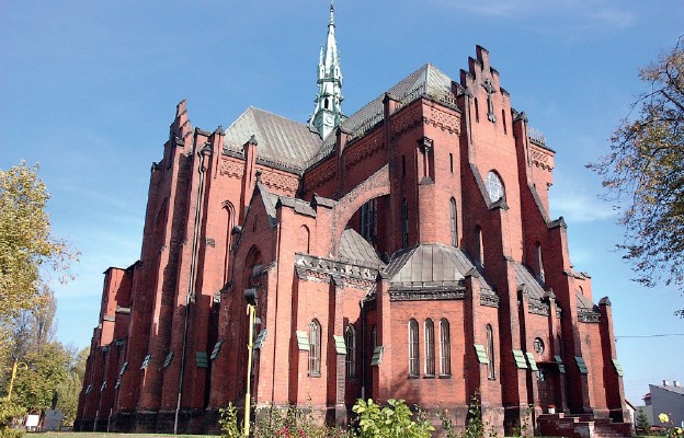 Bazylika wpisuje się w szereg neogotyckich kościołów Zagłębia Śląsko-Dąbrowskiego