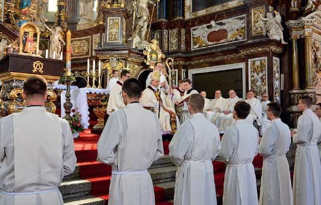 Bp Bałabuch udzielił święceń diakonatu