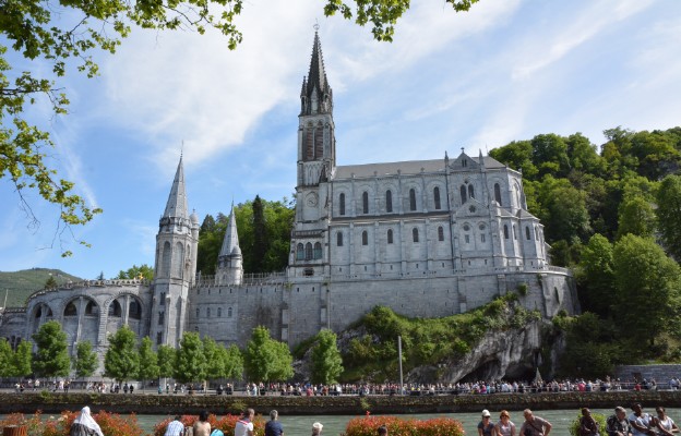 Włochy: pielgrzymka dzieci do Lourdes