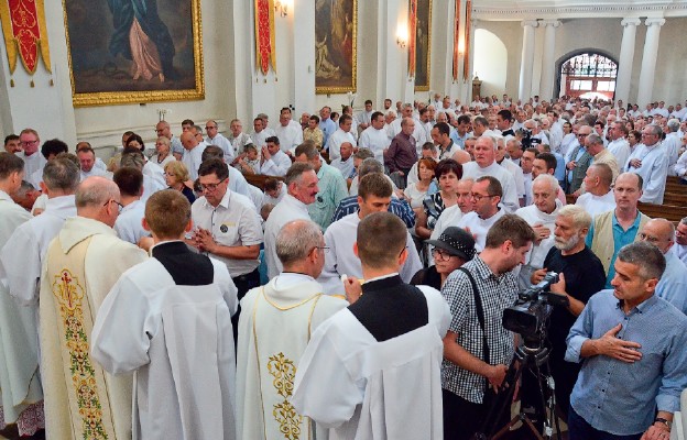 Posłani do chorych i cierpiących