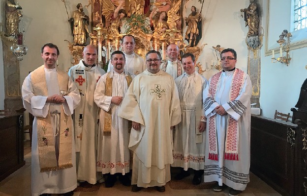 Kapłani z naszej diecezji dziękowali Bogu za 17-lecie kapłaństwa