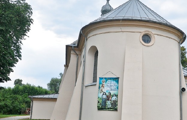 Odnowiony kościół w Wilkowie