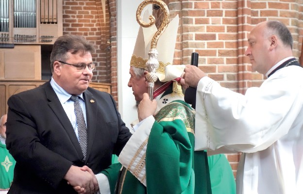 Abp Andrzej Dzięga odznaczony „Gwiazdą Dyplomacji Litwy”