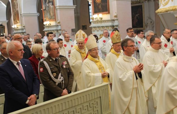 Uroczystej inauguracji przewodniczył bp Tadeusz Lityński