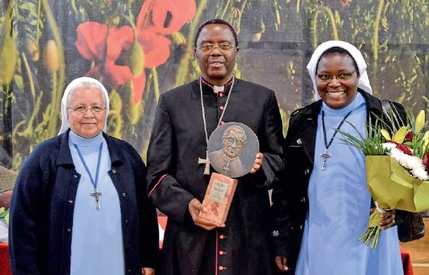 Bp George Lungu został wyróżniony statuetką „Zasłużony dla misji”