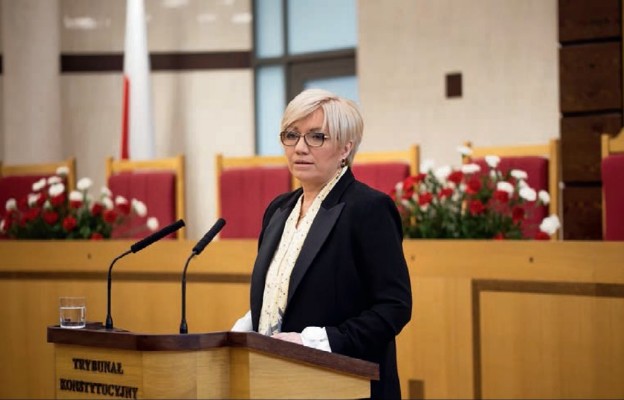 Prezes Julia Przyłębska kiedyś obiecała, że nie będzie nieuzasadnionych opóźnień w sprawie
orzeczenia dotyczącego aborcji eugenicznej, teraz nie mówi o żadnych terminach