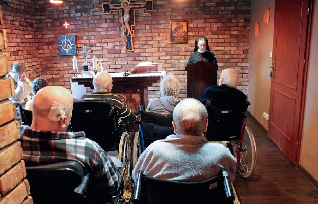 Spotkanie w hospicjum rozpoczęło się Mszą św.