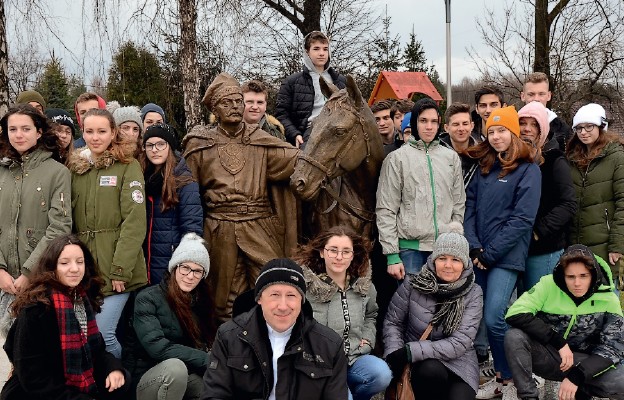 Grupie młodzieży z parafii Gawłuszowice towarzyszył w czasie rekolekcji ks. prob. Witold Szczur