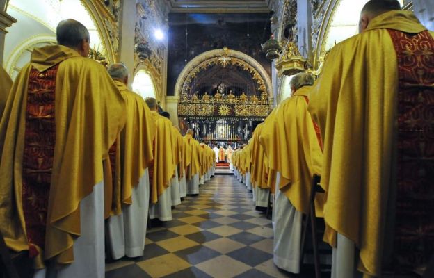 Otaczajmy modlitwą kapłanów-jubilatów