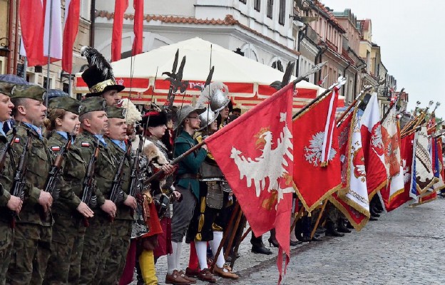 Druga część uroczystości na sandomierskim Rynku