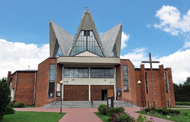 Kościół pw. św. Jadwigi w Lublinie, pomnik wdzięczności
za pierwszą pielgrzymkę św. Jana Pawła II do Polski