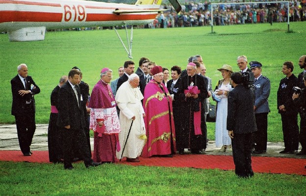 Powitanie na lotnisku w Targowiskach-Łężanach