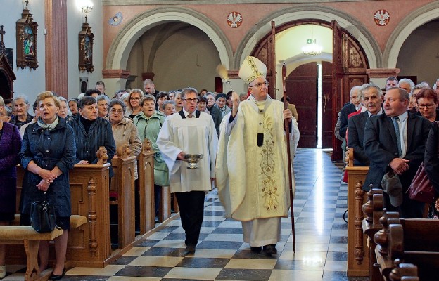 Poświęcenie odnowionej świątyni