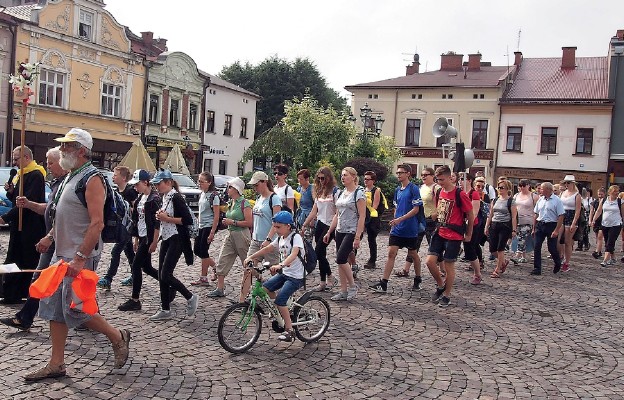 Skoczowscy pielgrzymi w drodze do Częstochowy