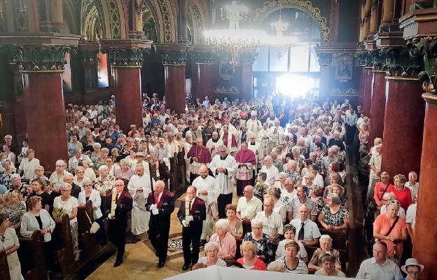 Uroczystość Wniebowzięcia Najświętszej Maryi Panny w sosnowieckiej katedrze