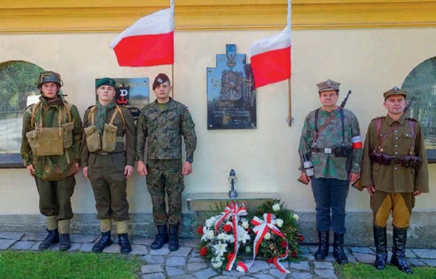 Tablica pamiątkowa z okazji 80. rocznicy wybuchu II wojny światowej