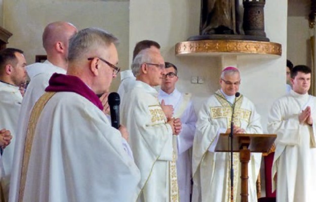 Uroczysta inauguracja roku szkolnego w szkole katolickiej w Polkowicach