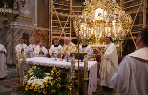 Mszy św. przewodniczył Ordynariusz Świdnicki