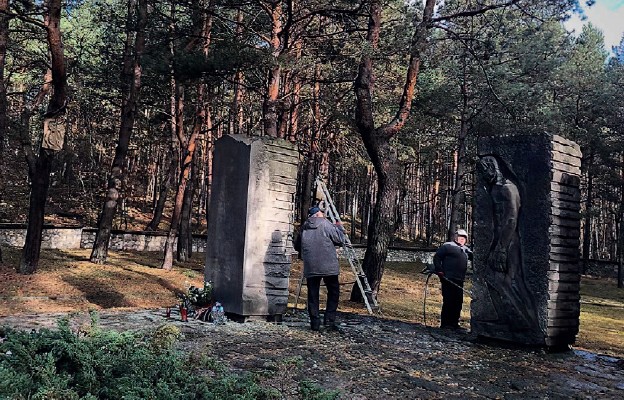 Miejsce Straceń w Olsztynie k. Częstochowy. Hitlerowcy zamordowali tu prawie 2 tys. osób z Częstochowy i Radomska