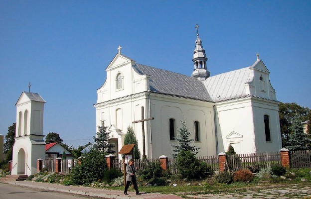 Kościół parafialny w Starym Dzikowie