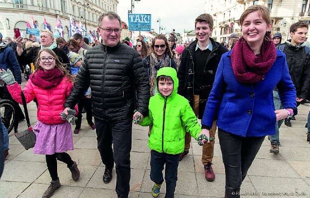 Uczestnicy Narodowego Marszu Życia będą upominać się o przyjęcie obywatelskiego projektu
„Zatrzymaj aborcję”