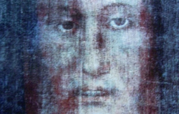 S. Blandina Paschalis Schlömer,
niemiecka trapistka, nałożyła
na siebie obrazy z Chusty z Manopello
z negatywem Całunu Turyńskiego –
okazało się, że oba wizerunki
przedstawiają tę samą twarz