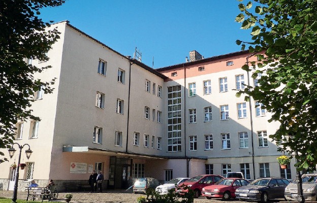 Budynek Zakładu Opiekunczo-Leczniczego Caritas w Jeleniej Górze