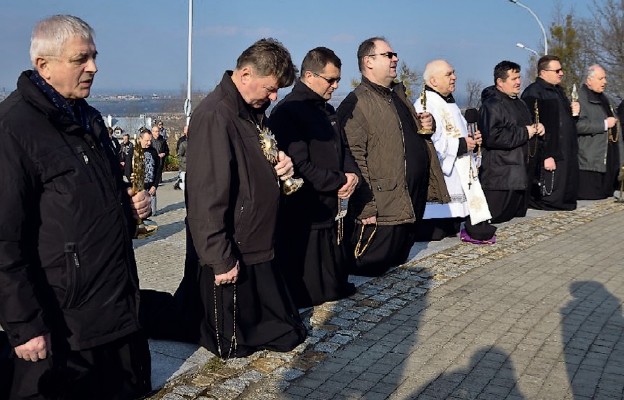 Zawierzeni Bożemu Miłosierdziu