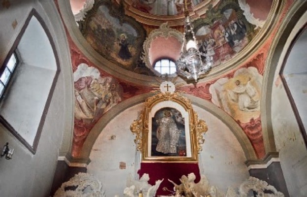 W kaplicy bł. Wincentego wciąż odkrywane są nowe freski A. Radwańskiego