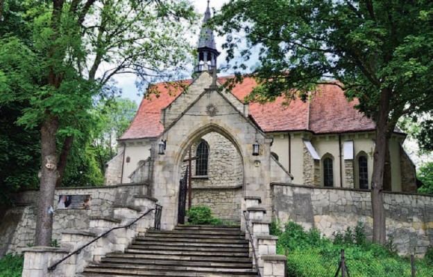 Kościół pw. Wniebowzięcia Najświętszej Maryi Panny w Chroberzu