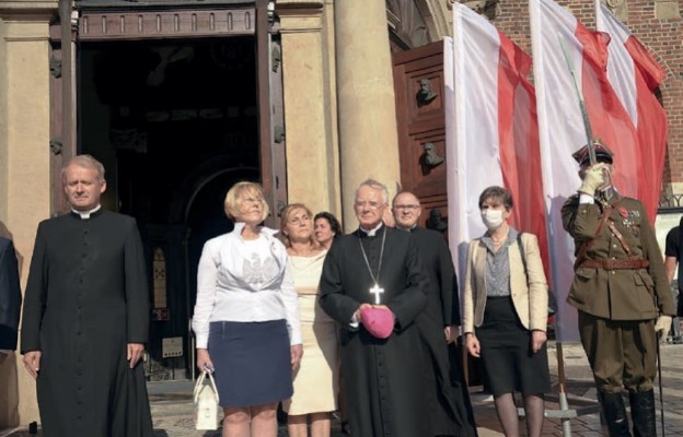 Małopolanie zgromadzili się na krakowskim Rynku ku pamięci tych, którzy walczyli o wolność