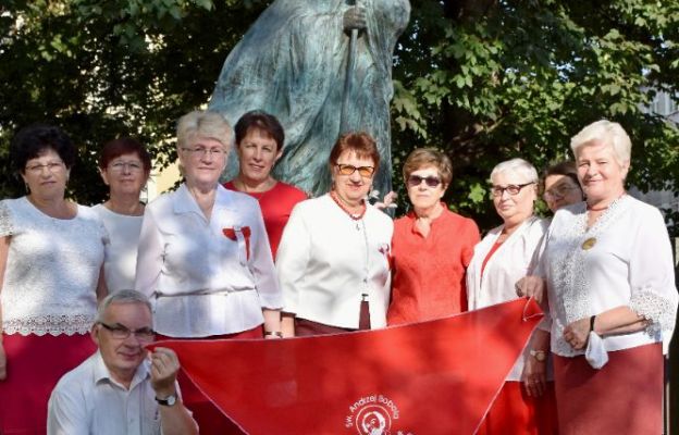 Członkowie POAK par. Przemienienia Pańskiego w Sanoku 