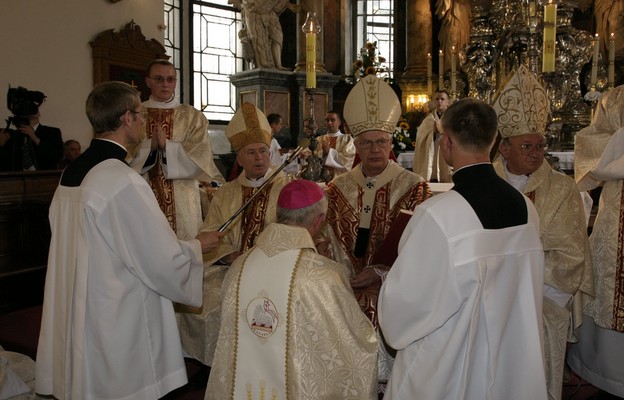 Moment święceń biskupich 9 września 2006 r.