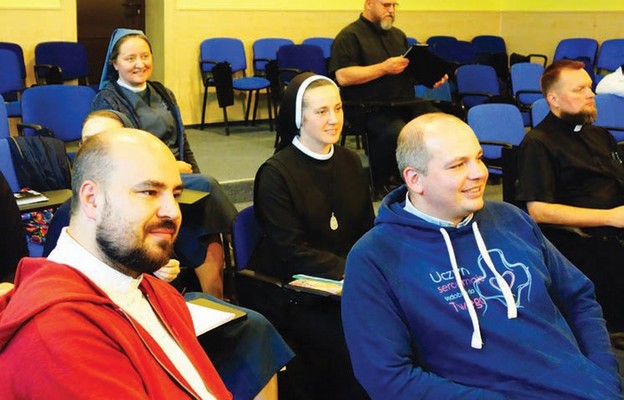 W Szkole Duszpasterzy Młodzieży uczestniczą księża i osoby zakonne z różnych stron Polski