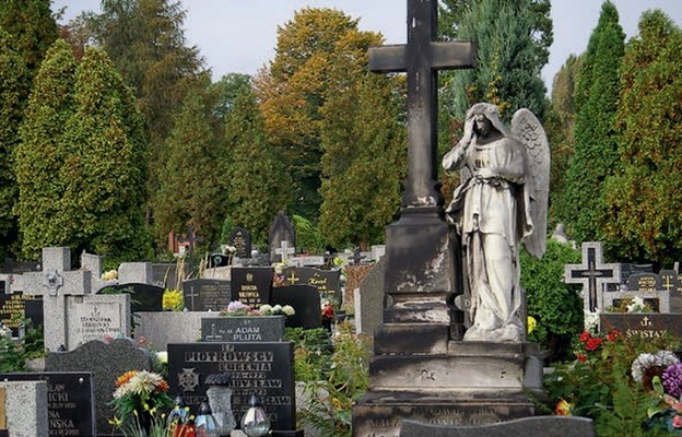 Widok Cmentarza Czterech Wyznań w Sosnowcu