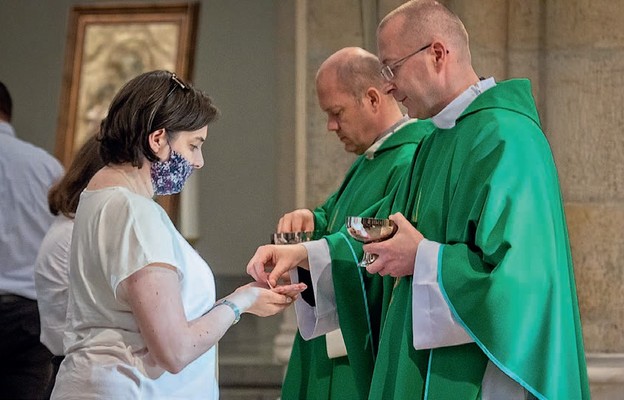 Karmimy się Jego Najświętszym Ciałem i Najdroższą Krwią
