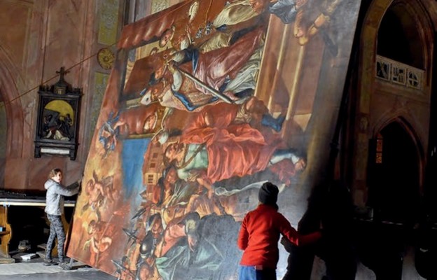 Pierwszy z monumentalnych obrazów przedstawia św. Stanisława i króla 
Bolesława Śmiałego