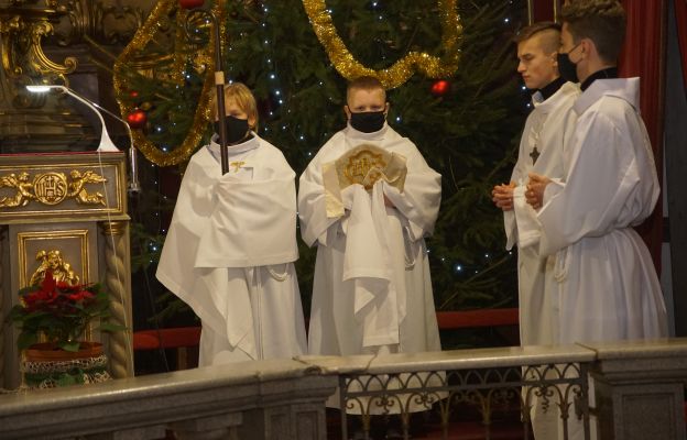 Służba Liturgiczna jezuickiej parafii Wniebowzięcia NMP w Kłodzku