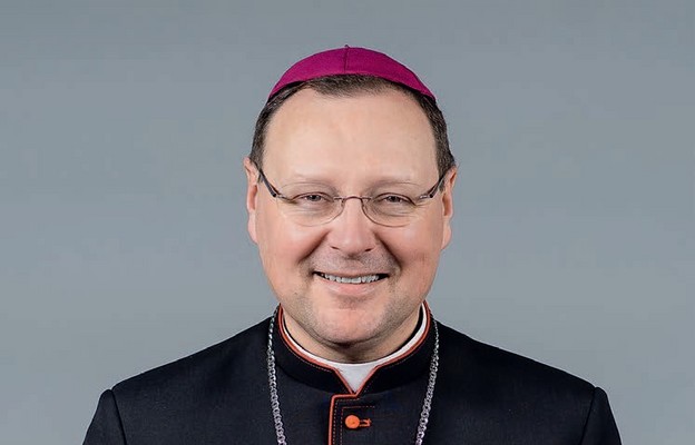 Biskup Jacek Grzybowski