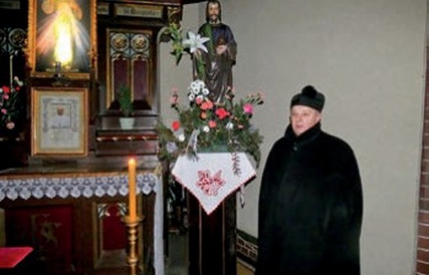 Ksiądz proboszcz zawierzył sprawę remontu św. Józefow