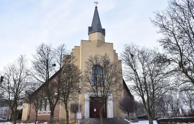 Kościół - geograficzne i duchowe centrum osiedla