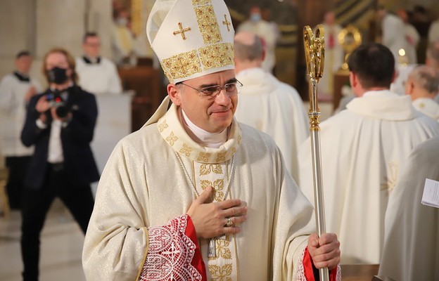 Bp Robert Chrząszcz