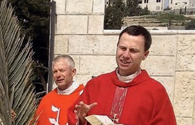 Ks. dr Dariusz Jaros podczas Liturgii Niedzieli Palmowej w Jerozolimie