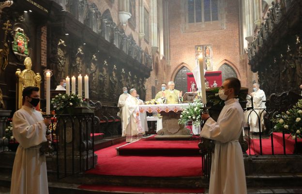 Msza św. Wieczerzy Pańskiej w katedrze wrocławskiej