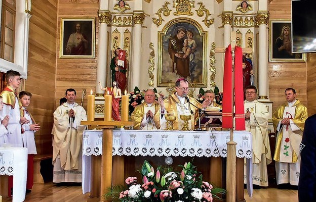 Nowy blask świątyni w Trzęsinach