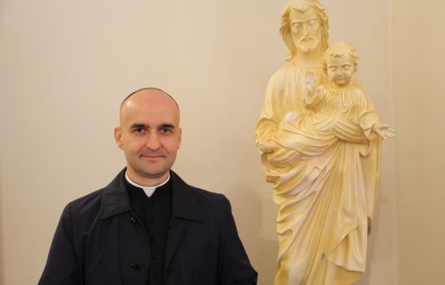 Ks. Krzysztof Hojzer, opiekun Diecezjalnej Grupy Modlitewnej św. Ojca Pio zaprasza do udziału w 33-dniowym zawierzeniu św. Józefowi
