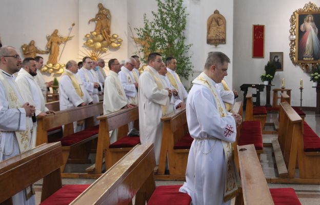 Msza św. w kościele Podwyższenia Krzyża Św. w Wałbrzychu