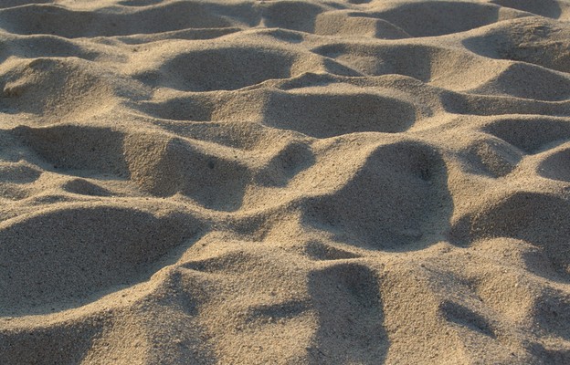 Na świecie może zabraknąć piasku. W wyniku nielegalnego wydobycia cierpi środowisko i giną ludzie