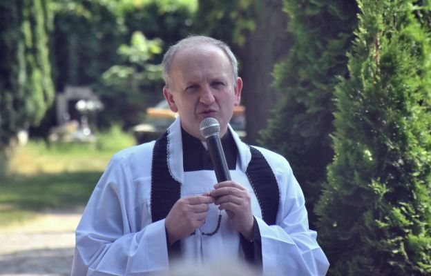 Misje święte prowadzi ks. Krzysztof Herbut