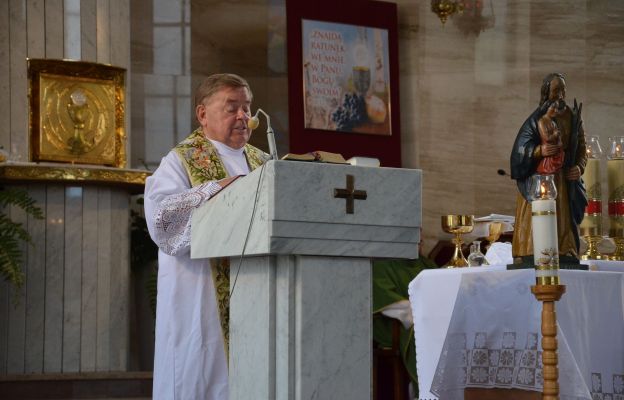O św. Józefie u Brata Alberta w Nowej Hucie opowiadał ks. prałat Franciszek Rompa z Gdańska-Oliwy